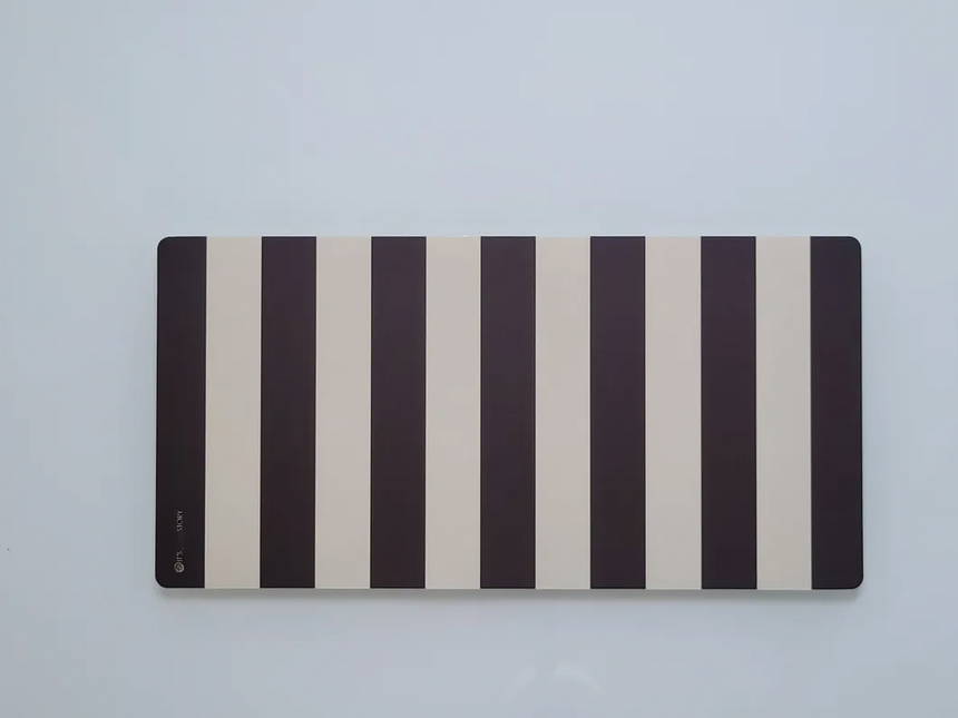 CENTRO TAVOLA A RIGHE